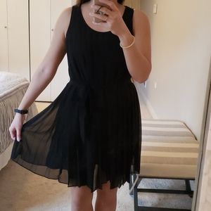 Banana Republic Pleated Black Dress size 4